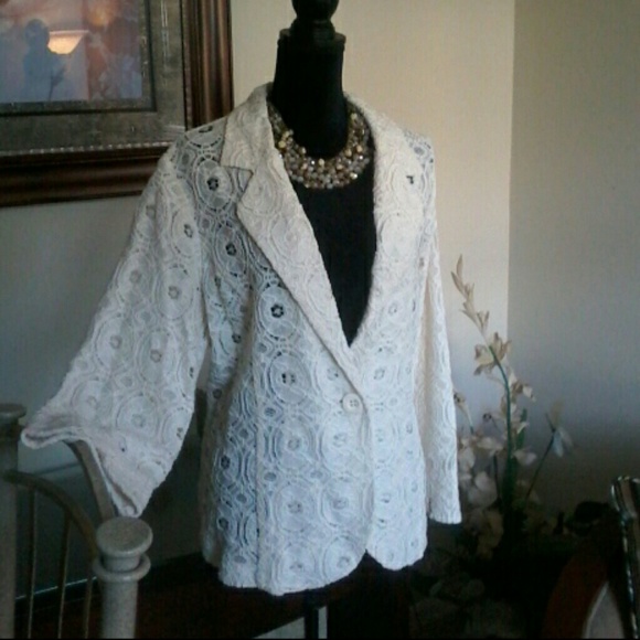 ** SOLD ** Blazer NWOT - Picture 3 of 4